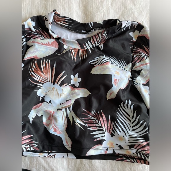 NWOT SURF SET - Picture 2 of 5